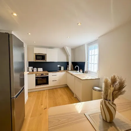 Le 54 Mirabeau - Au Coeur De Apartment